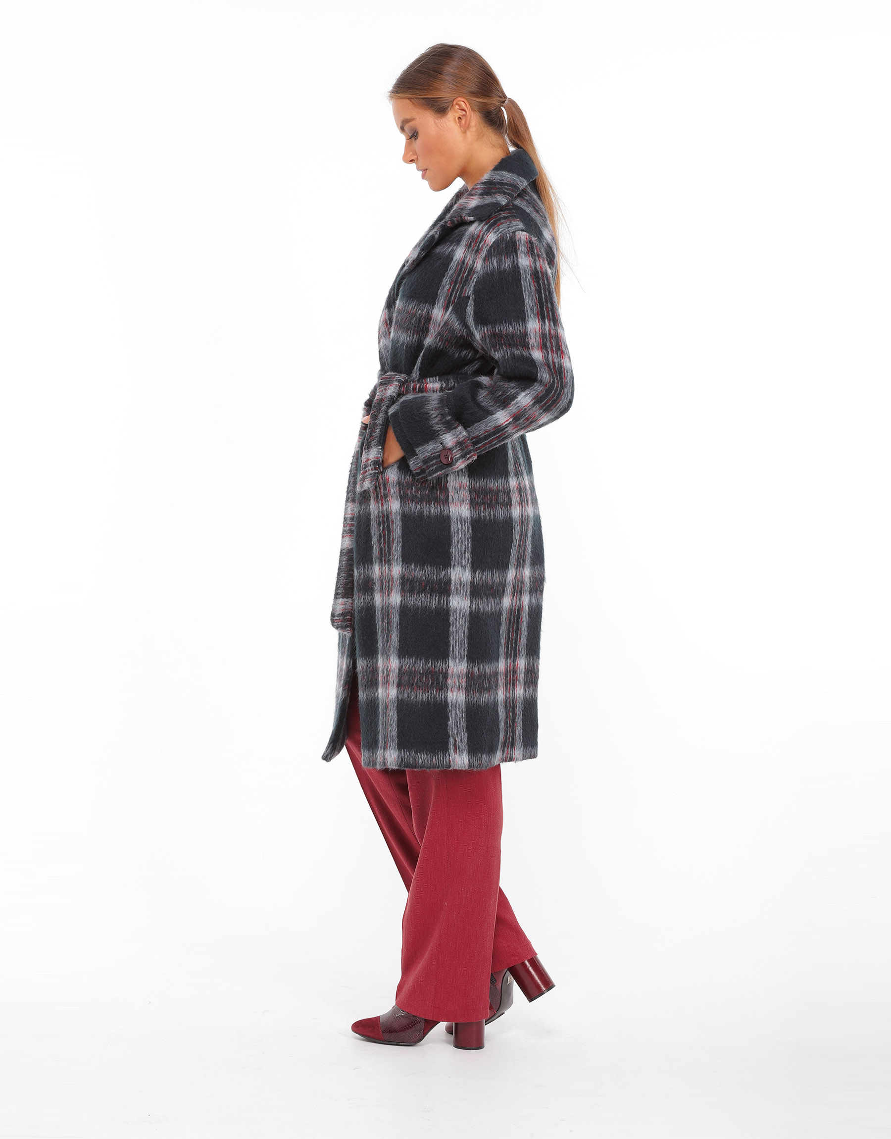 Manteau droit en laine et alpaga noir, blanc et rouge